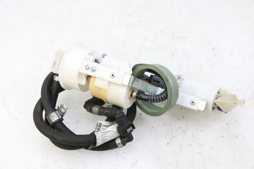 photo de POMPE A ESSENCE PIAGGIO MP3 500 (2014 - 2016)