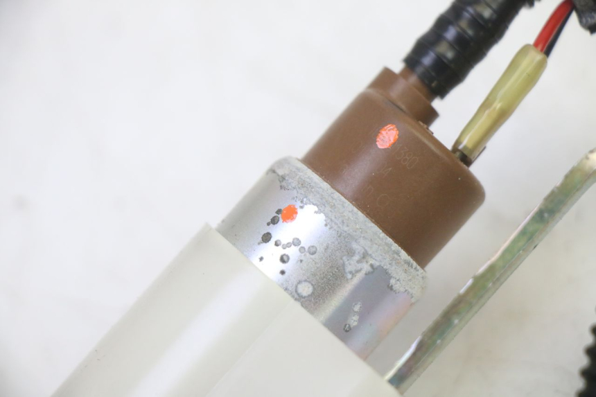 photo de POMPE A ESSENCE PIAGGIO MP3 RL 250 (2007 - 2010)