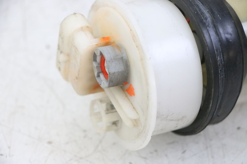 photo de POMPE A ESSENCE GILERA NEXUS 125 (2009 - 2013)
