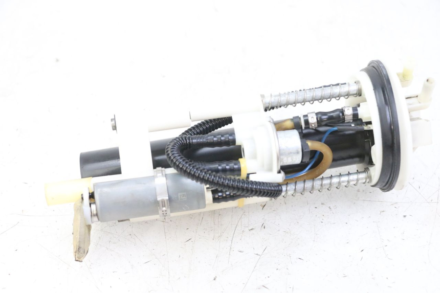 photo de POMPE A ESSENCE PEUGEOT SATELIS 125 (2013 - 2018)