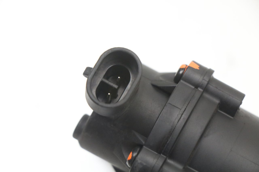 photo de POMPE A ESSENCE PEUGEOT STREETZONE I 2T 50 (2018 - 2020)