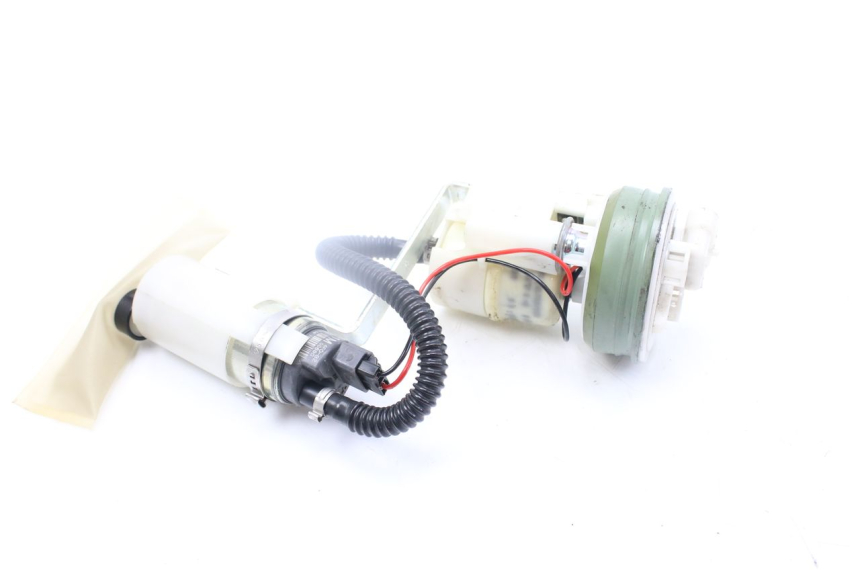 photo de POMPE A ESSENCE PIAGGIO MP3 500 (2014 - 2016)