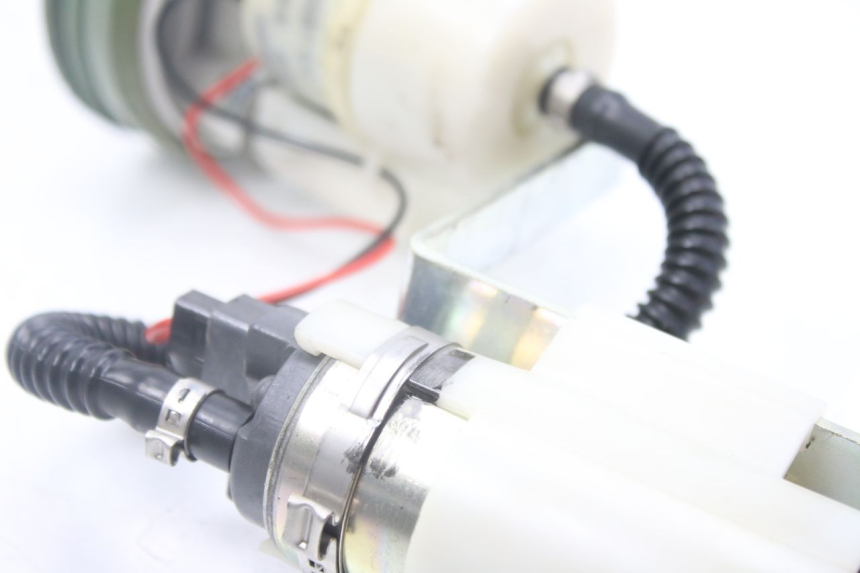 photo de POMPE A ESSENCE PIAGGIO MP3 500 (2014 - 2016)