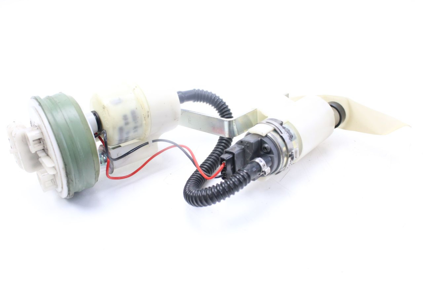 photo de POMPE A ESSENCE PIAGGIO MP3 500 (2014 - 2016)