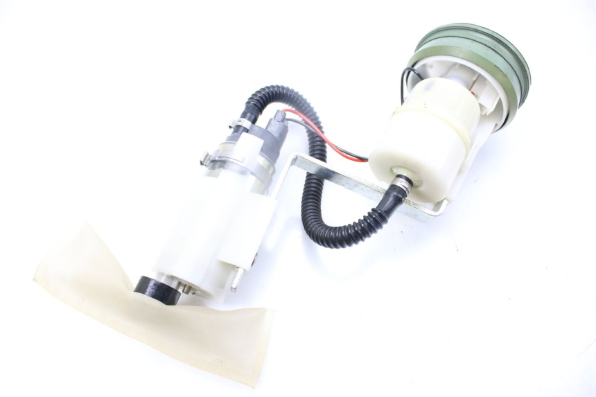 photo de POMPE A ESSENCE PIAGGIO MP3 500 (2014 - 2016)