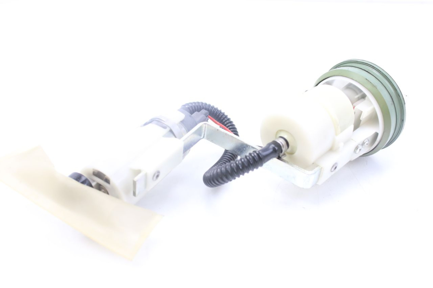 photo de POMPE A ESSENCE PIAGGIO MP3 500 (2014 - 2016)