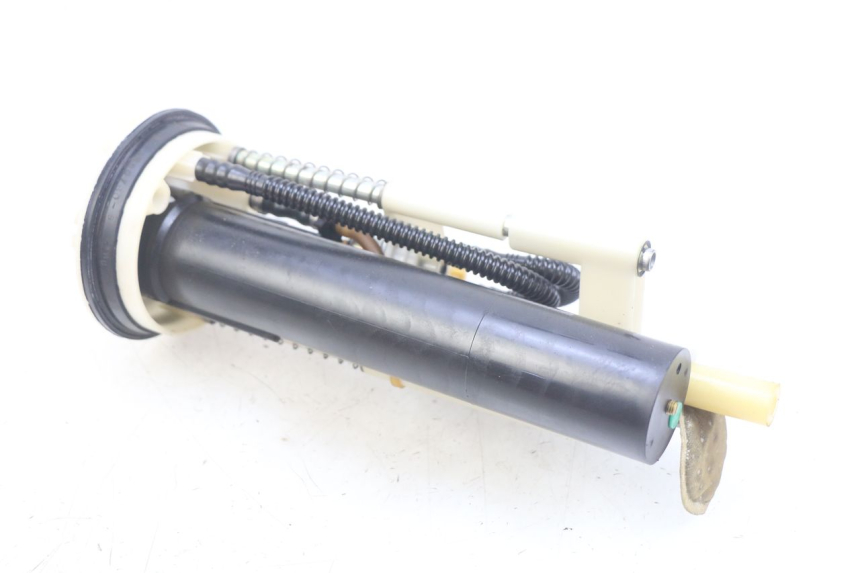 photo de POMPE A ESSENCE PEUGEOT SATELIS 125 (2010 - 2012)