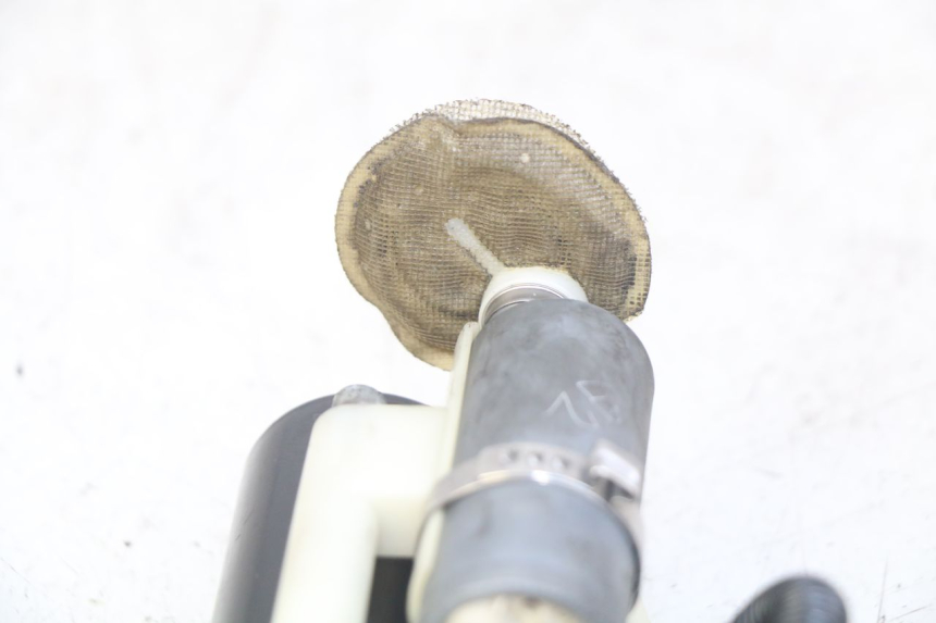 photo de POMPE A ESSENCE PEUGEOT SATELIS 125 (2006 - 2009)