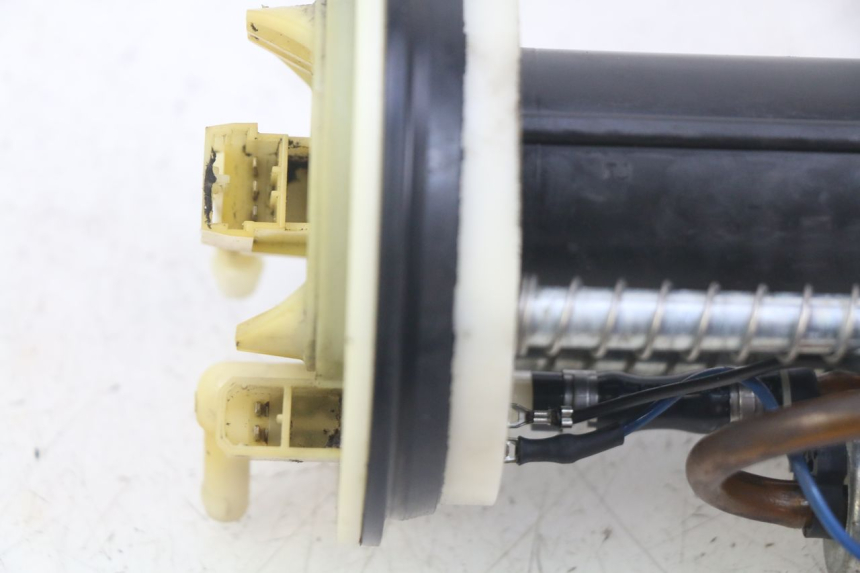 photo de POMPE A ESSENCE PEUGEOT SATELIS 125 (2006 - 2009)