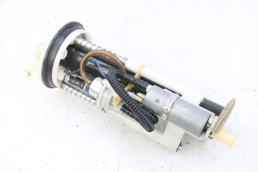 photo de POMPE A ESSENCE PEUGEOT SATELIS 125 (2013 - 2018)