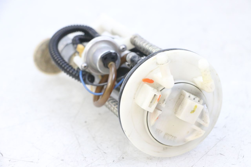 photo de POMPE A ESSENCE PEUGEOT SATELIS 125 (2013 - 2018)