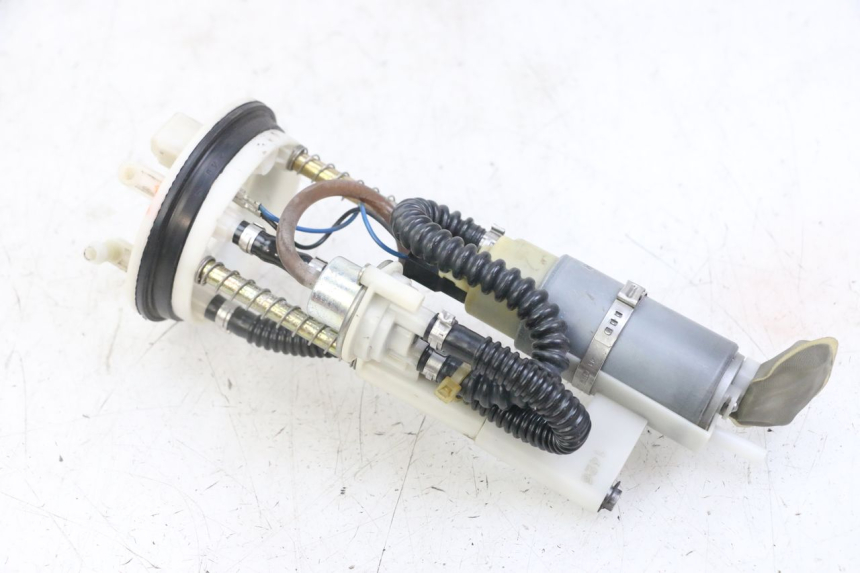 photo de POMPE A ESSENCE PEUGEOT SATELIS 125 (2013 - 2018)
