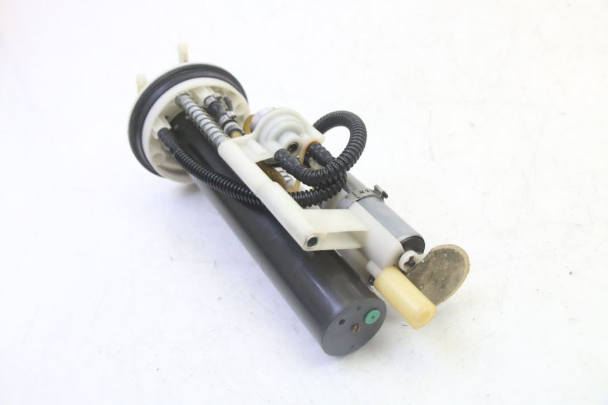 photo de POMPE A ESSENCE PEUGEOT SATELIS 125 (2010 - 2012)