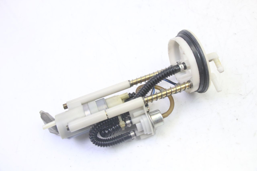 photo de POMPE A ESSENCE PEUGEOT SATELIS 125 (2006 - 2009)