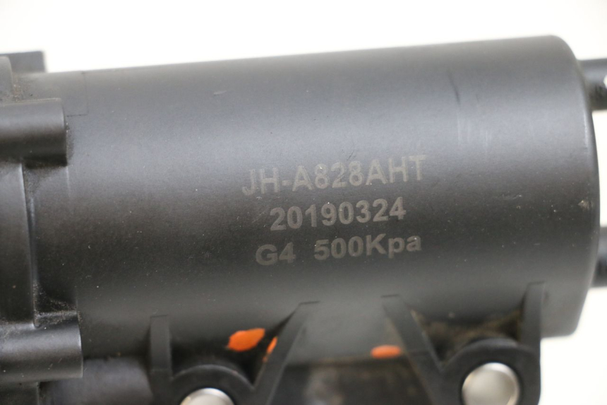 photo de POMPE A ESSENCE PEUGEOT STREETZONE I 2T 50 (2018 - 2020)