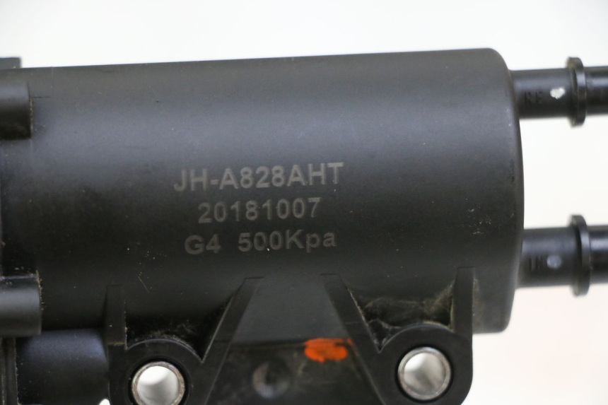 photo de POMPE A ESSENCE PEUGEOT STREETZONE I 2T 50 (2018 - 2020)