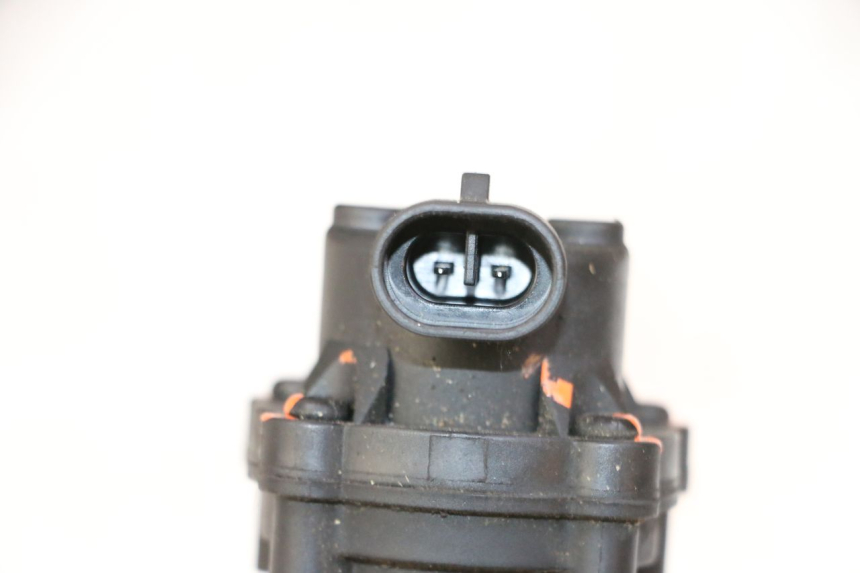 photo de POMPE A ESSENCE PEUGEOT STREETZONE I 2T 50 (2018 - 2020)