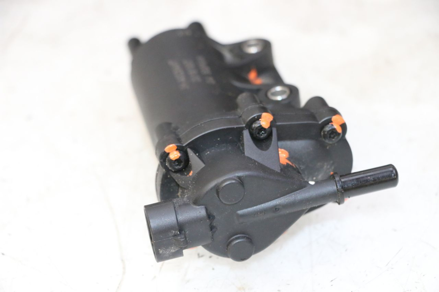 photo de POMPE A ESSENCE PEUGEOT STREETZONE I 2T 50 (2018 - 2020)