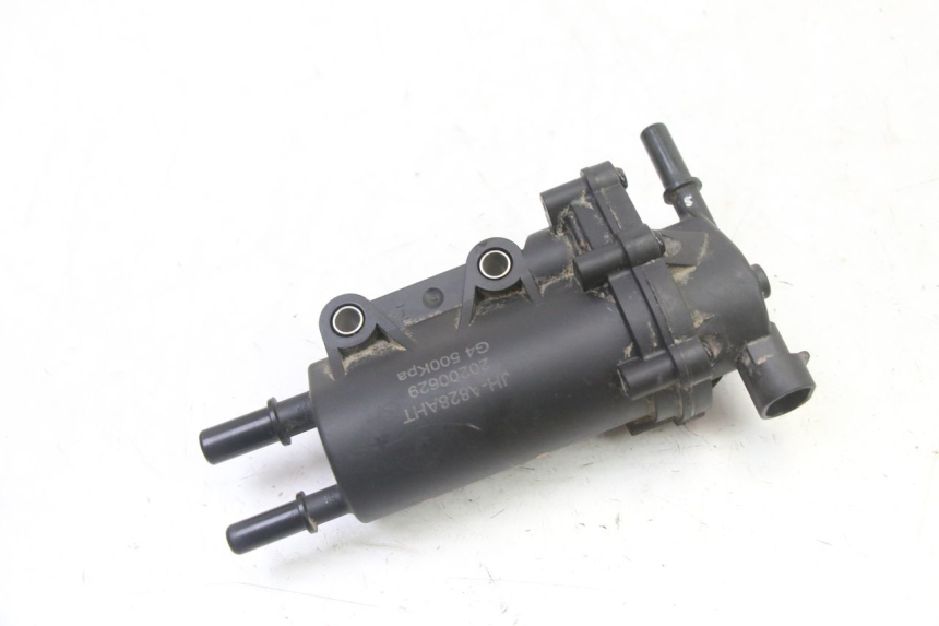 photo de POMPE A ESSENCE PEUGEOT STREETZONE I NAKED 2T 50 (2018 - 2020)