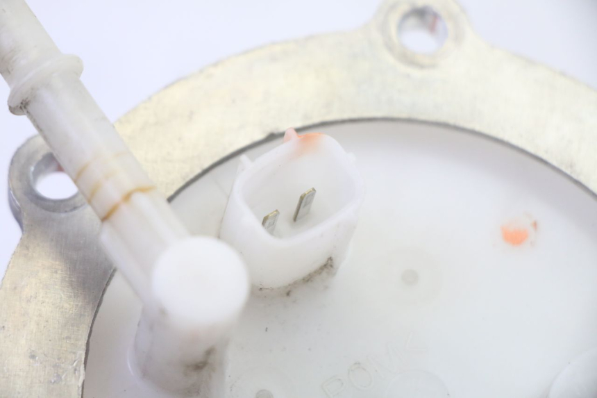 photo de POMPE A ESSENCE YAMAHA TDM ABS 900 (2002 - 2014) - Points de fixation