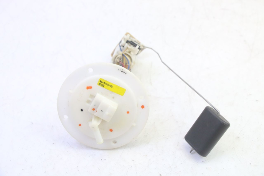 photo de POMPE A ESSENCE DAELIM VJ ROADWIN FI 125 (2008 - 2017) - Autre angle de vue