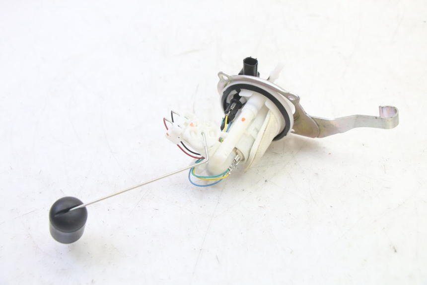 photo de POMPE A ESSENCE YAMAHA XMAX X-MAX 125 (2021 - 2025)