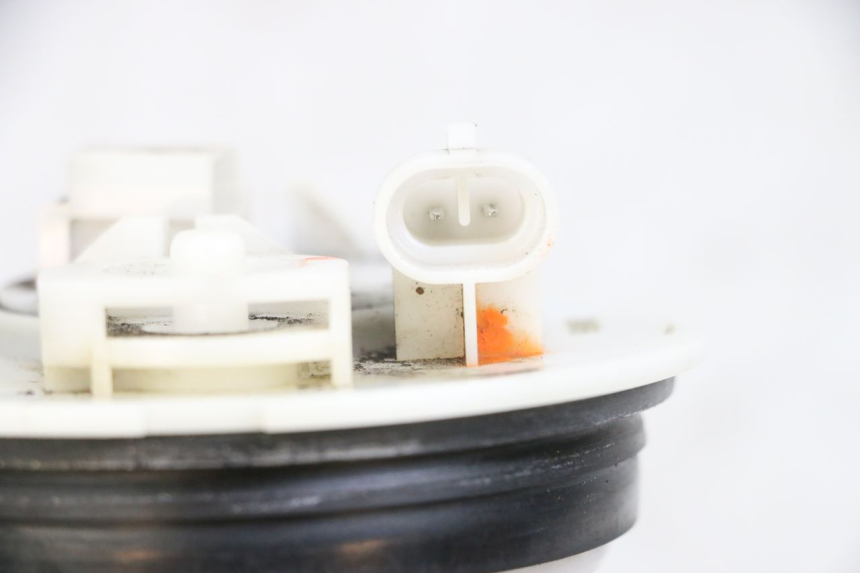 photo de POMPE A ESSENCE YAMAHA XMAX X-MAX 125 (2006 - 2009) - Points de fixation