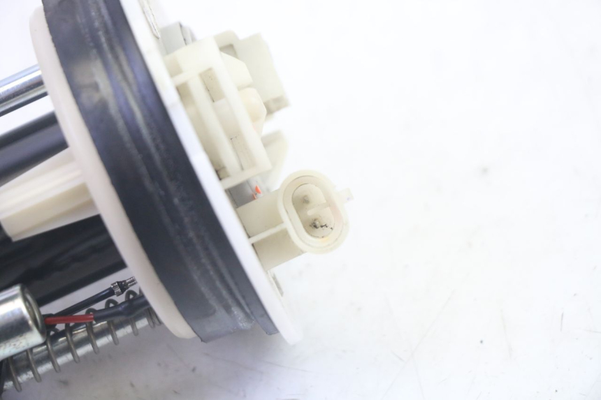 photo de POMPE A ESSENCE YAMAHA XMAX X-MAX 125 (2006 - 2009) - Détail de la pièce