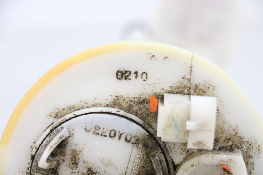 photo de POMPE A ESSENCE YAMAHA X-MAX XMAX 125 (2010 - 2013) - Détails caractéristiques