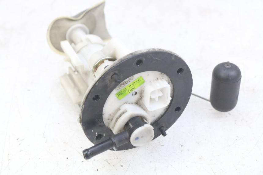 photo de POMPE A ESSENCE YAMAHA YP MAJESTY 400 (2004 - 2008)