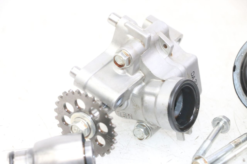 photo de POMPE A HUILE HONDA CB R 1000 (2018 - 2023)