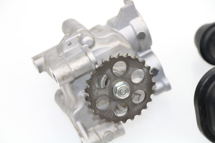 photo de POMPE A HUILE HONDA CBF N 600 (2008 - 2010)