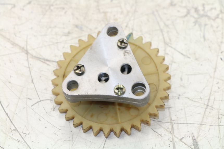 photo de POMPE A HUILE PEUGEOT KISBEE 4T 50 (2010 - 2017)