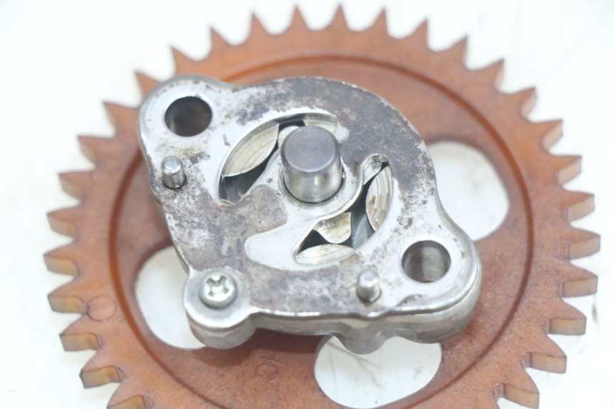 photo de POMPE A HUILE YAMAHA X-MAX XMAX 250 (2006 - 2009)