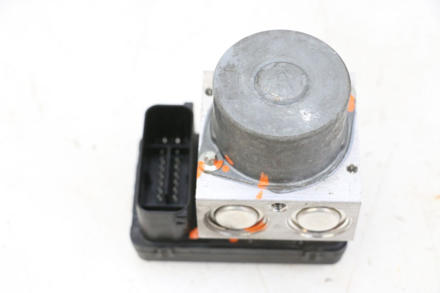 photo de POMPE ABS  SUZUKI BURGMAN 650 (2013 - 2020)