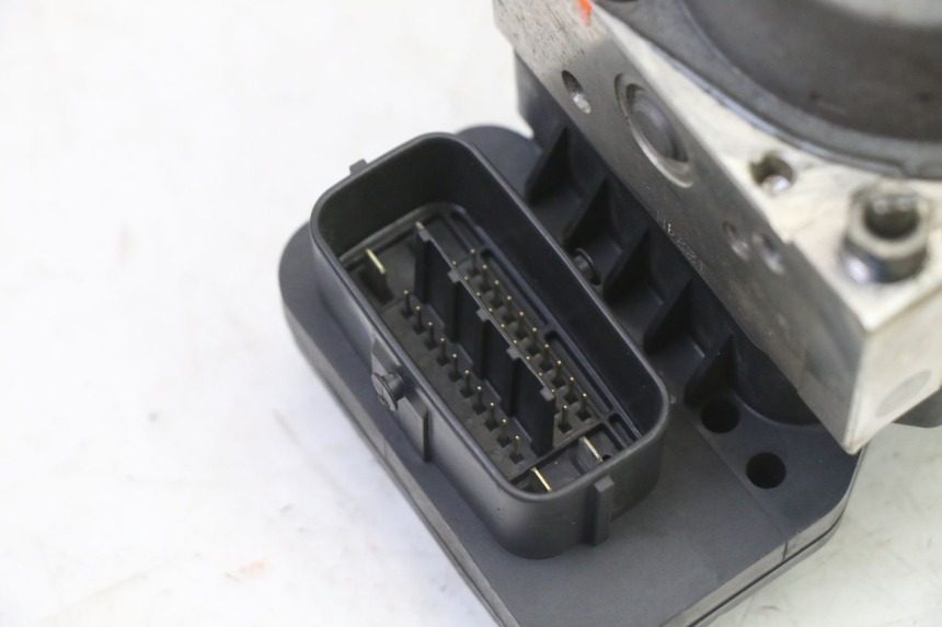 photo de POMPE ABS YAMAHA FJR ABS 1300 (2006 - 2012)