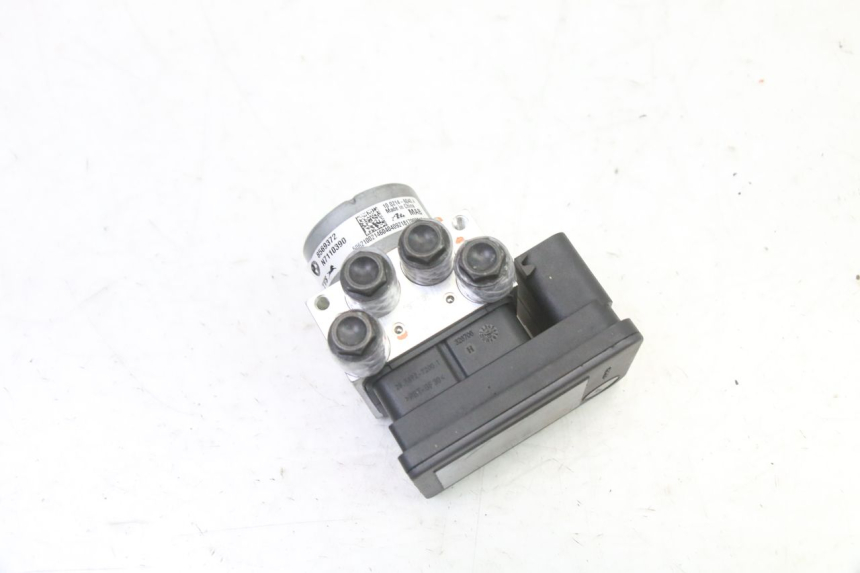 photo de POMPE ABS  BMW G310 R 310 (2016 - 2020)