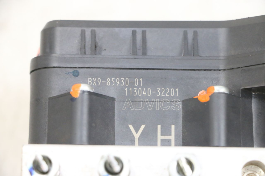 photo de POMPE ABS  YAMAHA TRICITY 300 (2020 - 2024) - Autre angle de vue