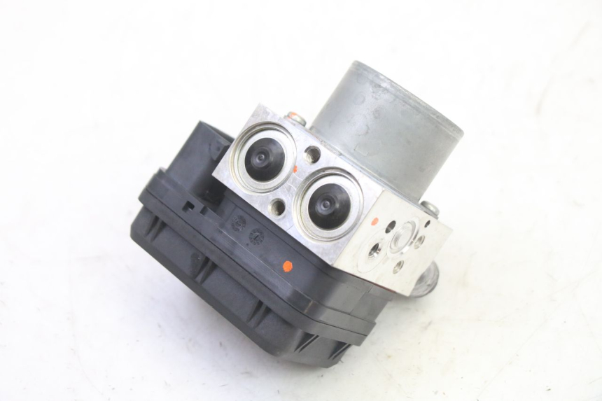 photo de POMPE ABS  YAMAHA XMAX X-MAX 125 (2021 - 2025)