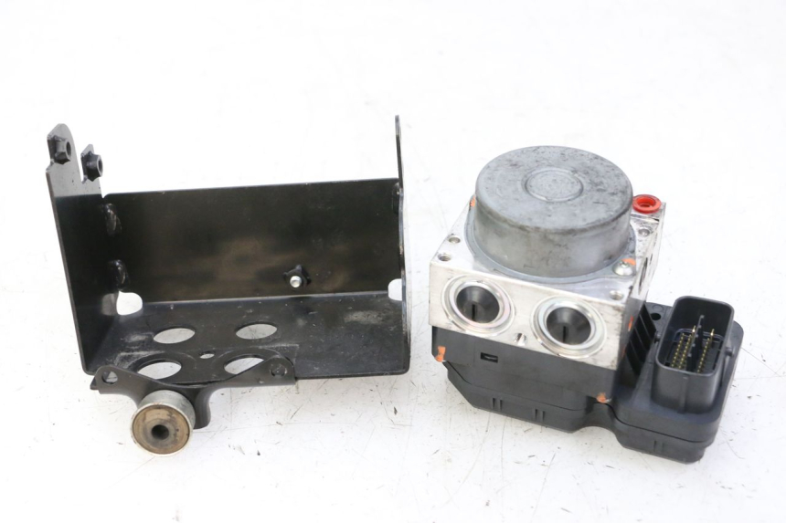 photo de POMPE ABS  YAMAHA XJ6 ABS 600 (2008 - 2016)