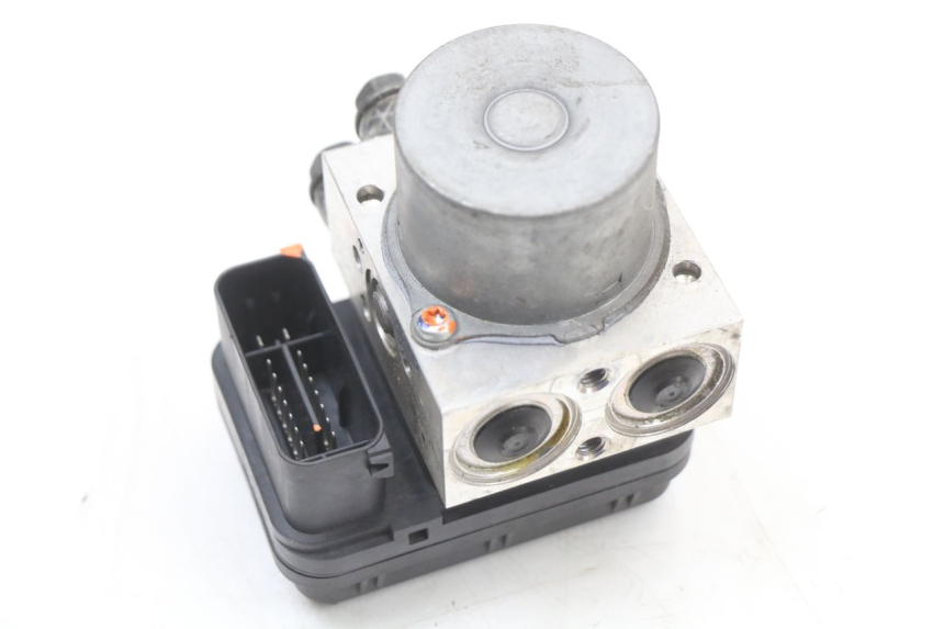 photo de POMPE ABS YAMAHA XMAX X-MAX ABS 125 (2017 - 2020)