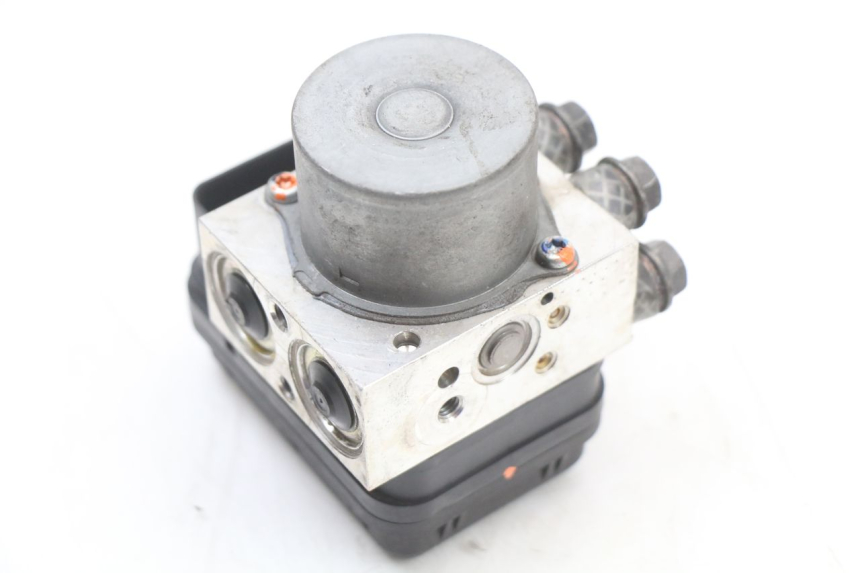 photo de POMPE ABS YAMAHA XMAX X-MAX ABS 125 (2017 - 2020)