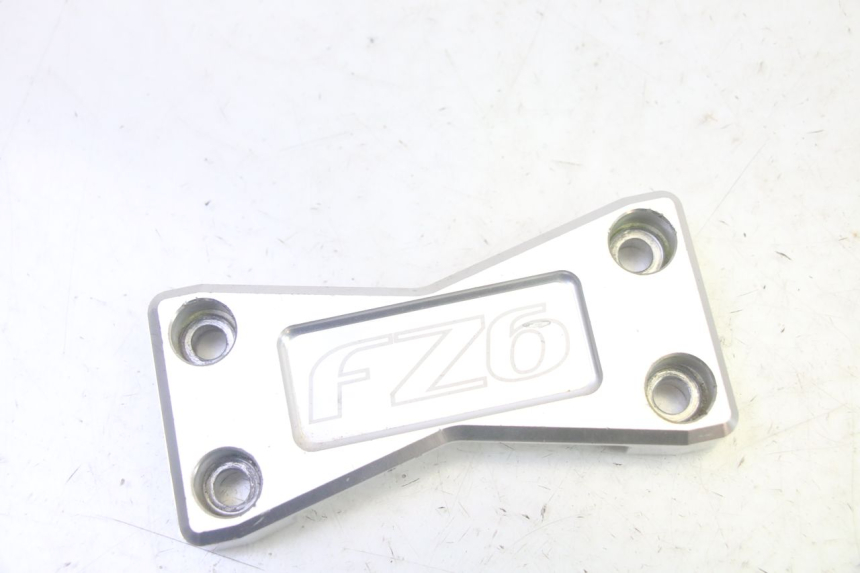 photo de PONTET DE GUIDON YAMAHA FZ6 N FAZER 600 (2004 - 2006)