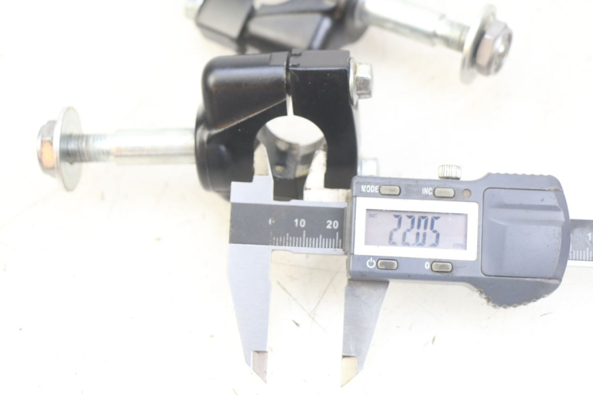 photo de PONTET DE GUIDON KAWASAKI KX L 85 (2022 - 2024)