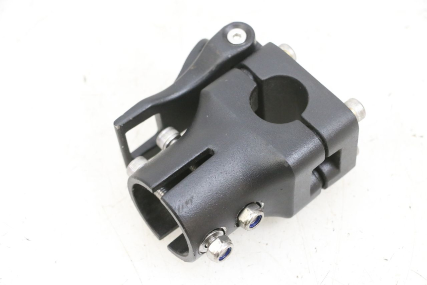 photo de PONTET DE GUIDON DUALTRON VICTOR LIMITED 1