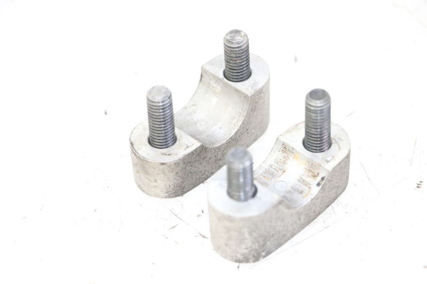 photo de PONTET DE GUIDON YAMAHA YP X-MAX XMAX 400 (2014 - 2017)