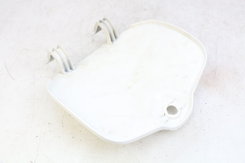 photo de PORTE BOITE A GANTS SYM FIDDLE 3 III 125 (2014 - 2020)
