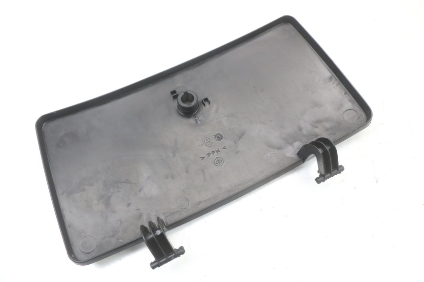 photo de PORTE BOITE A GANTS PIAGGIO ZIP RST 50 (1996 - 1998)