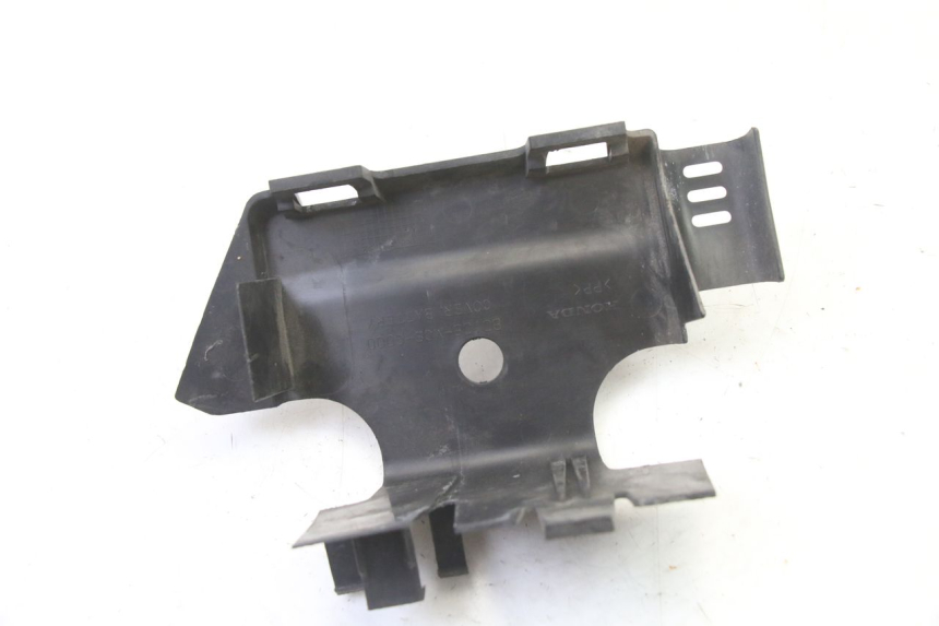 photo de PORTE FUSIBLE HONDA ST PAN EUROPEAN 1300 (2002 - 2013)