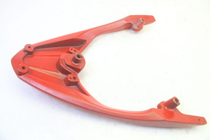 photo de PORTE PAQUET KYMCO AGILITY 16+ 4T 50 (2018 - 2023) - Points de fixation